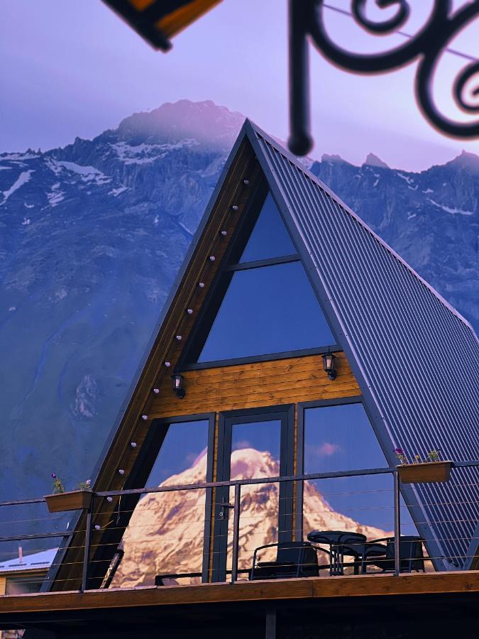 מלון Pyramid Kazbegi מראה חיצוני תמונה